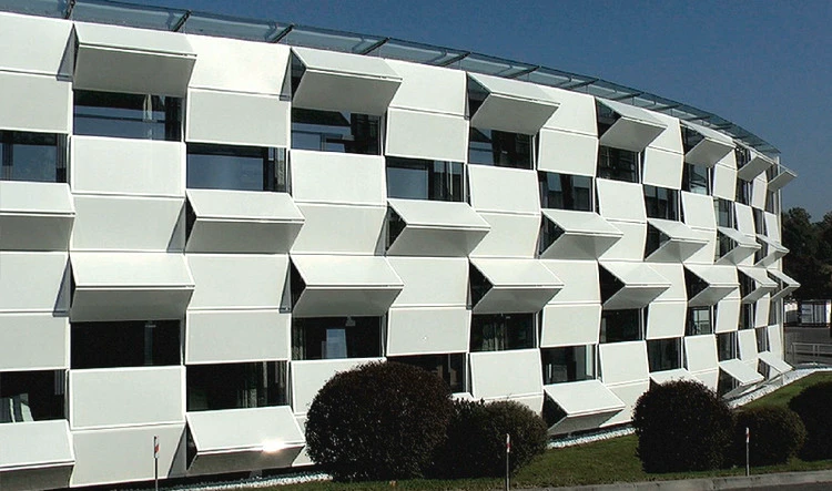 Parametric & Kinetic Façade Modeling in Kiefer Technic Showroom, Austria